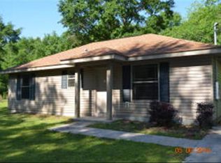 297 Stowers Ln, Milton, FL 32570