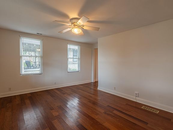 5th image of 3779 Spottswood Ave
