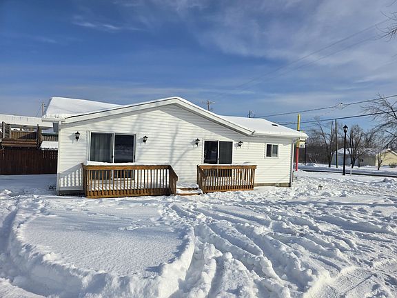 2nd image of 4191 N Abbe Rd