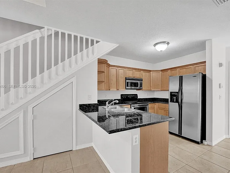 602 S Federal Hwy #12 — Photo 6