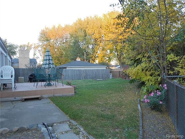 2nd image of 39312 Edgevale Dr