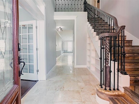 5th image of 854 Applecross Ct