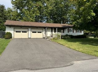 4147 Birchwood Dr S, Liverpool, NY 13090