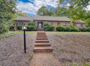 1311 Robin Hood Rd, High Point, NC 27262