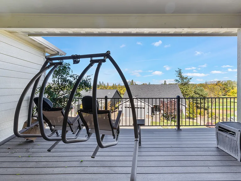 221 Skyhawk Dr — Photo 33