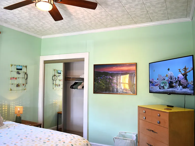 25 Brevard Rd — Photo 24