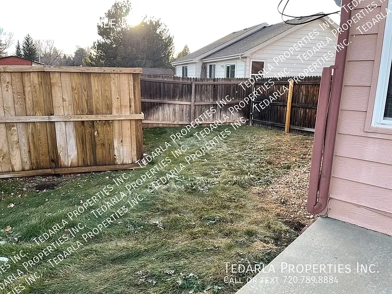 18929 E Linvale Pl — Photo 12