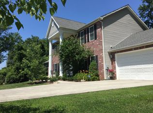 7102 Byrneley Ln, Annandale, VA 22003