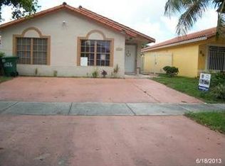 8826 NW 111th Ter, Hialeah Gardens, FL 33018