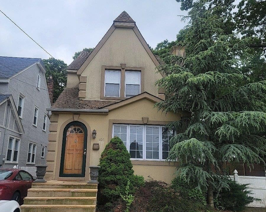 1st image of 405 Hempstead Drive