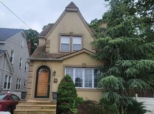 405 Hempstead Dr, West Hempstead, NY 11552