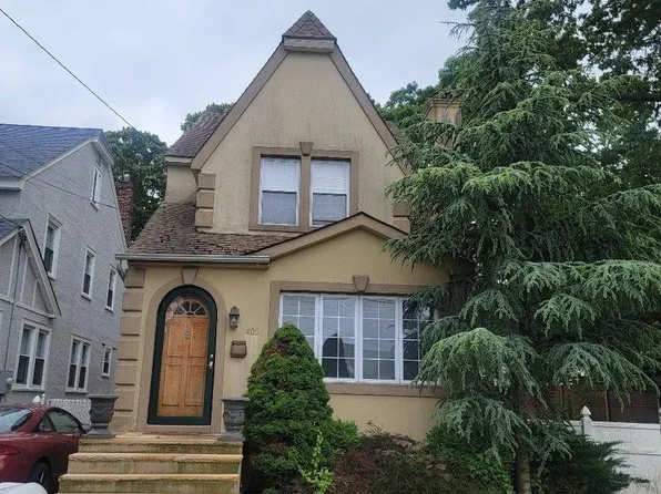 405 Hempstead Drive, West Hempstead, NY 11552