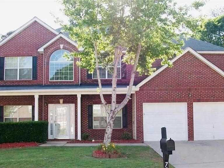 7098 Cavender Dr SW — Photo 1