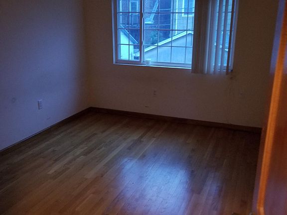 5th image of 330 125th St Fl 2