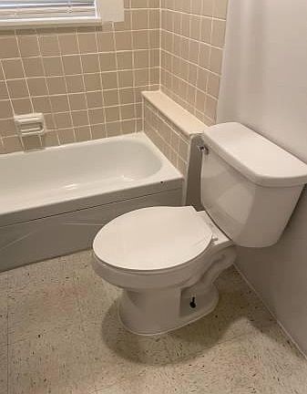 3rd image of 955 Pine St APT 15