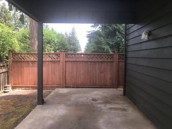 2nd image of 1916 163rd Ave NE