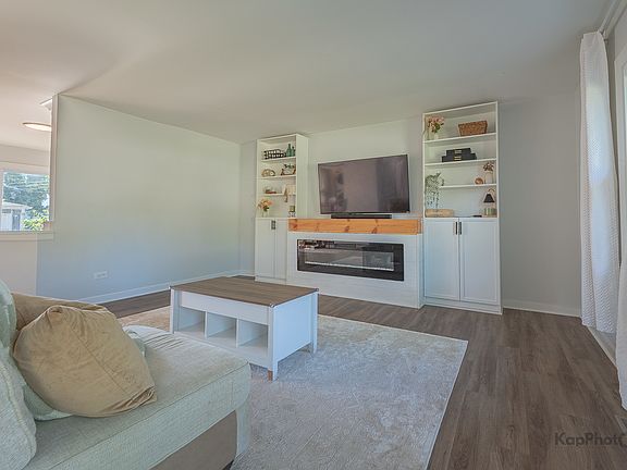 5th image of 65 Laurel Trl