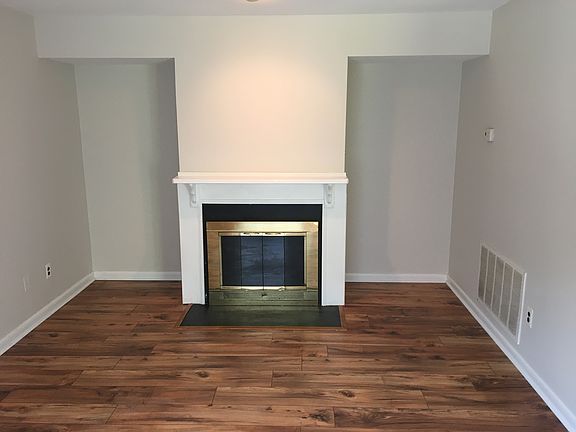3rd image of 700 Ardmore Ave APT 412