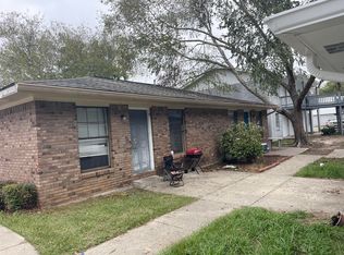 8 Azalea Ave, Hattiesburg, MS 39402