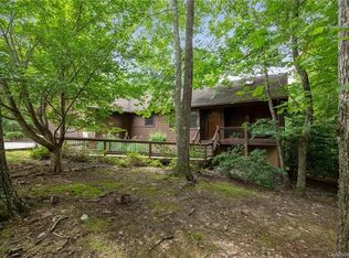 138 Wilson Ct, Lake Lure, NC 28746