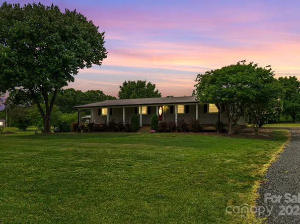 6813 Rebel Rd, Marshville, NC 28103