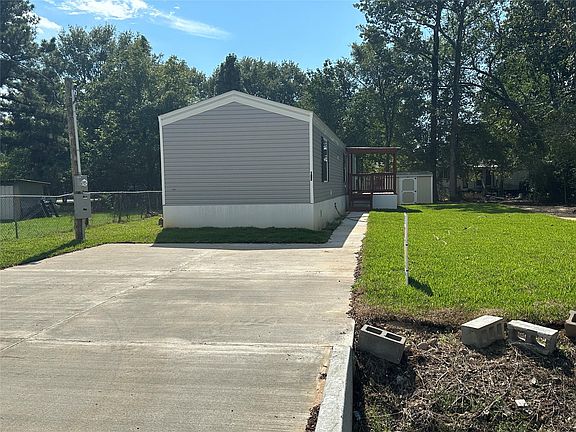 4th image of 105 Turner Dr