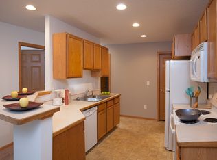 508 Lulu Ln, Roberts, WI 54023