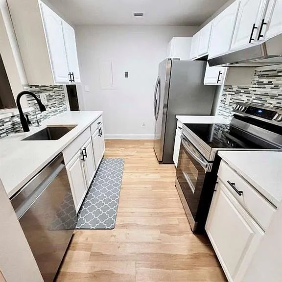 400 Crown Ct #561 — Photo 2