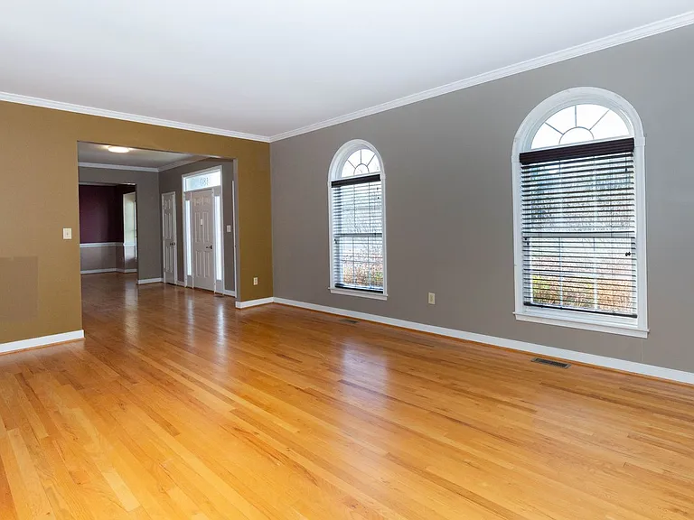 180 Muirfield Ct — Photo 7