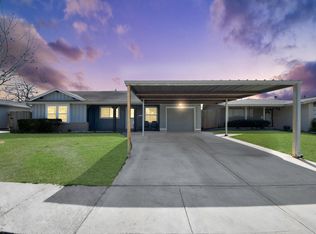 1306 Camden Rd, Pasadena, TX 77502