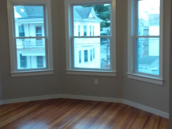 193 Hathaway St #3