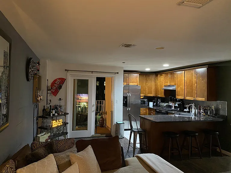 148 Greenwich St — Photo 7