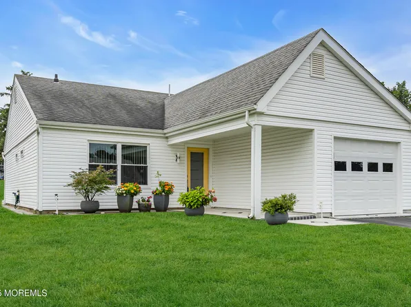 83 Buckingham Drive N, Manchester, NJ 08759