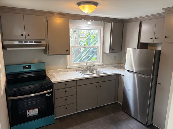 16 Harding Pl #C, Danbury, CT 06810