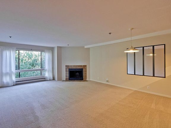 3rd image of 1269 Poplar Ave APT 301
