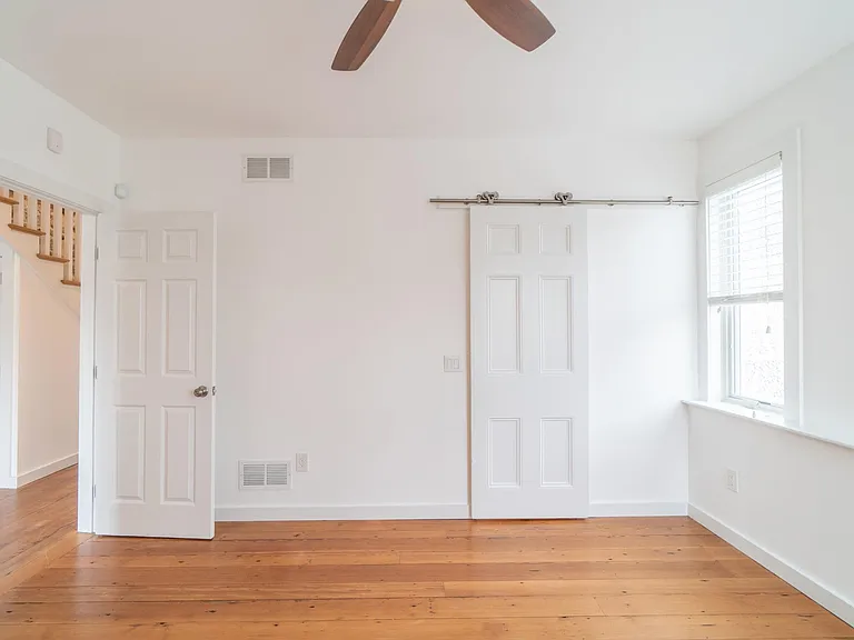 2519 Northwood Ave — Photo 25