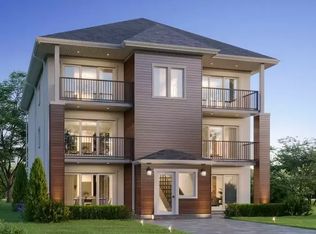 839 Panet Rd #1A, Winnipeg, MB R2K4C9