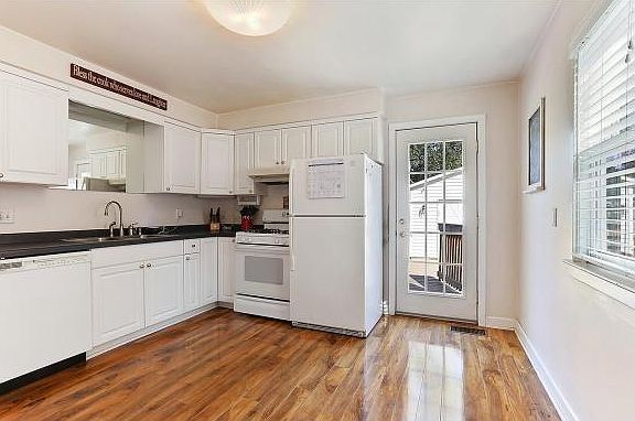 5th image of 1168 Hickory Hill Dr