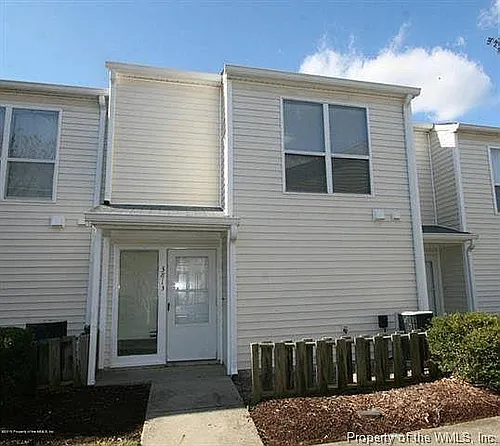 3813 Staffordshire Ln Photo 1