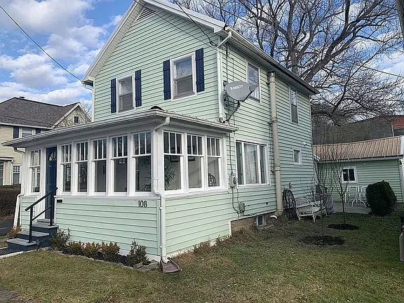 108 Dodge Ave — exterior photo