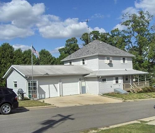 1st image of 120 Galena St