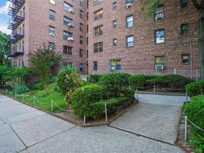 52-15 65 Place #2A, Queens, NY, 11378