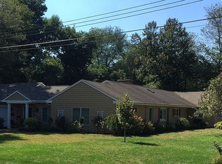 87 Crestview Cir, Longmeadow, MA 01106