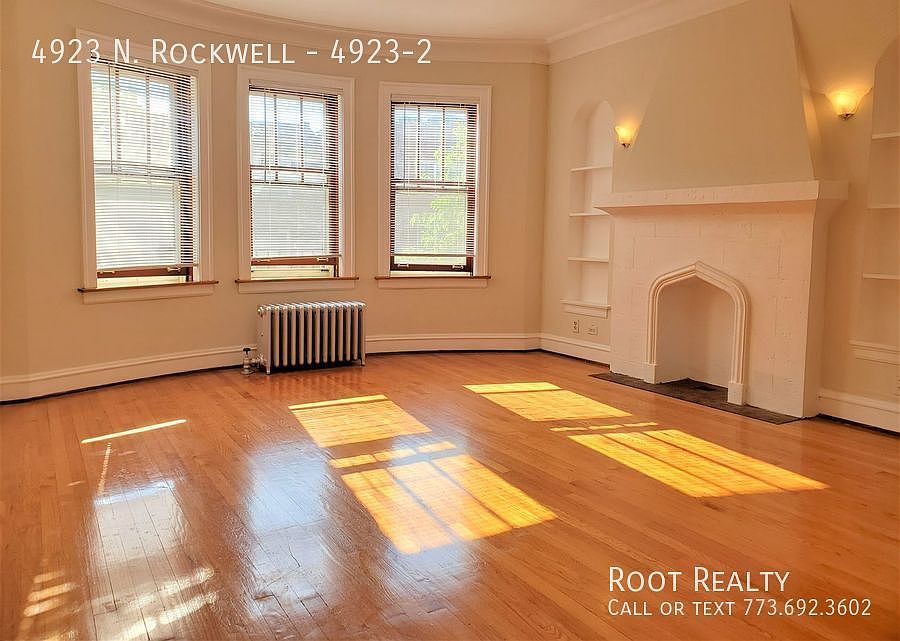 1st image of 4923 N Rockwell St #2