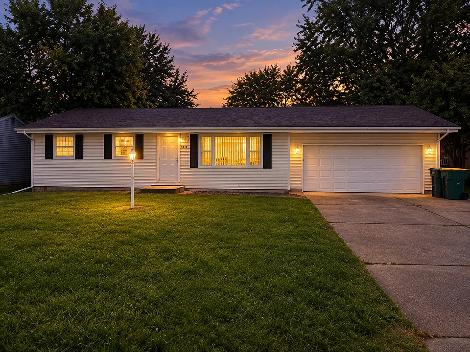 3332 W 77th Pl