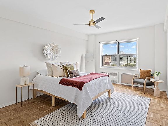 4th image of 10 Plaza St E APT 15A
