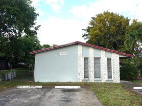 1957 Liberty St, Hollywood, FL