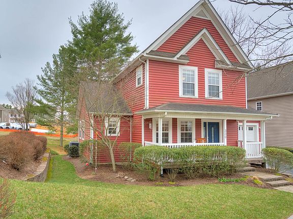 5th image of 330 Courtney Cir