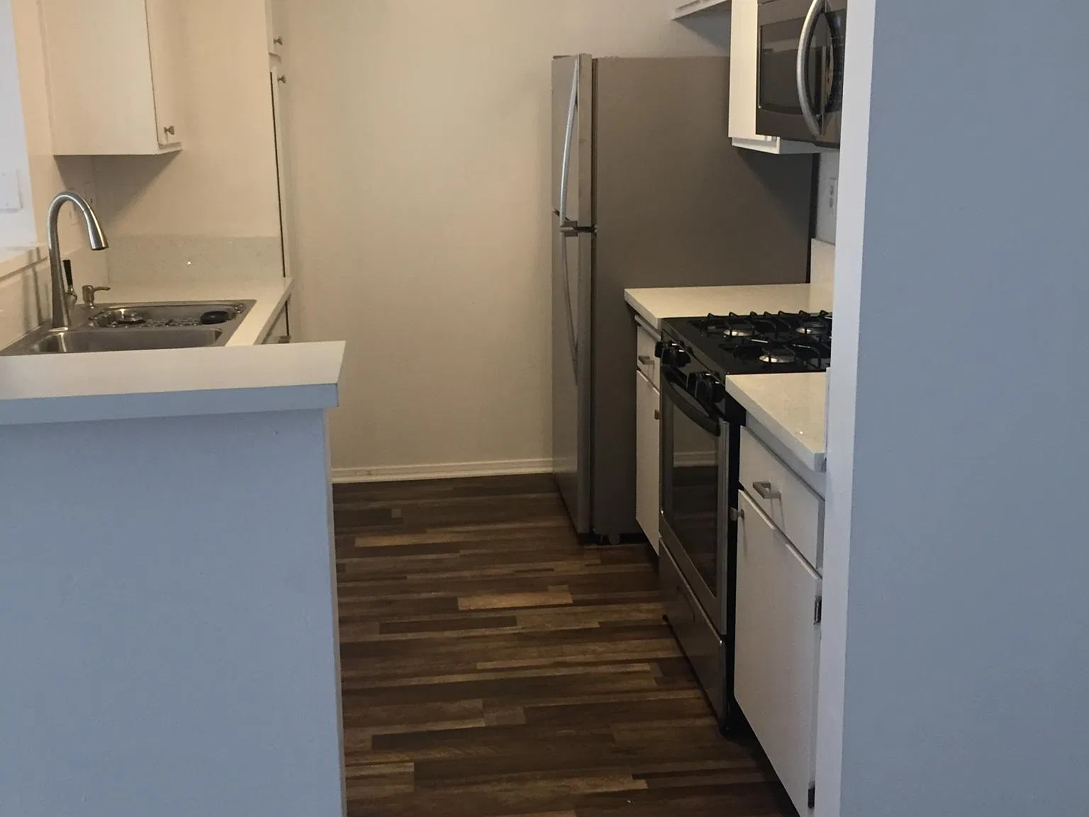 2 bed, 1300 sqft, $3,095 — Photo 2