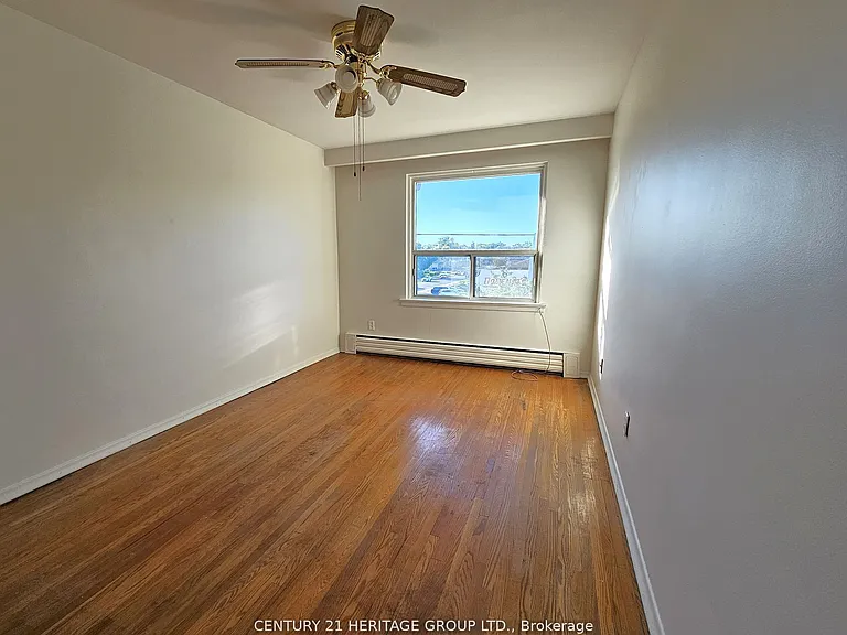 423 Pharmacy Ave #5 — Photo 9